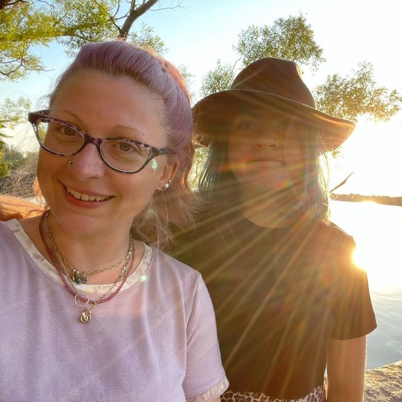 Meet your Posher, Melissa - Picture 1 of 1